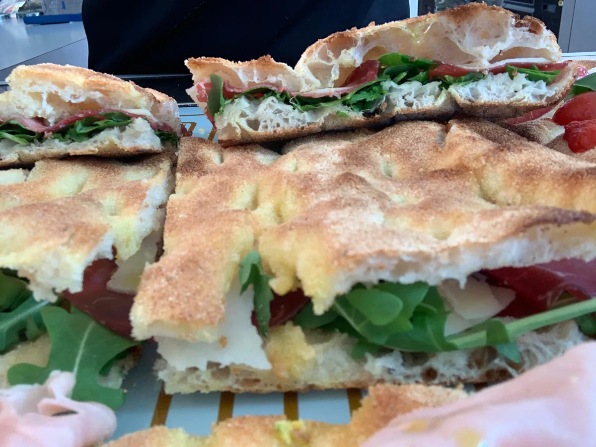 Focaccia Calda